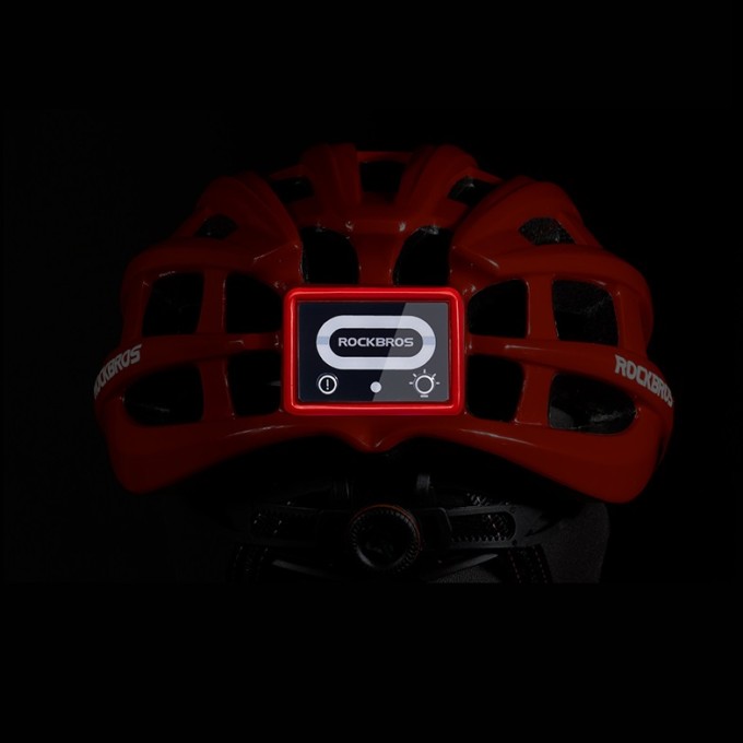 Sisak AERIUM ROCKBROS Ultralight LED-es zseblámpával fekete